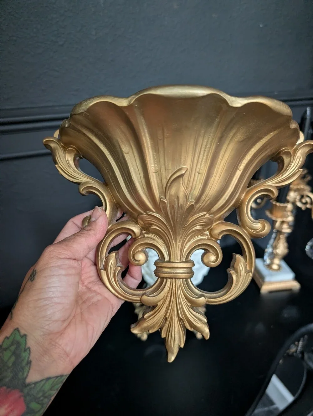 Vintage Gold Syroco Hollywood Regency/MCM Pocket Planter Sconce Wall decor 7.5